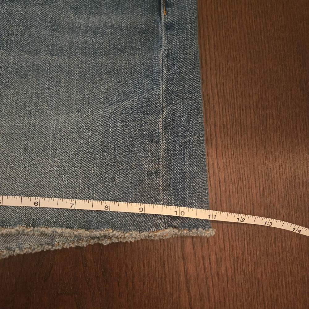 LOFT Raw Hem Denim Shorts Size 10 / 30 Medium Wash Mid Rise - Picture 6 of 8